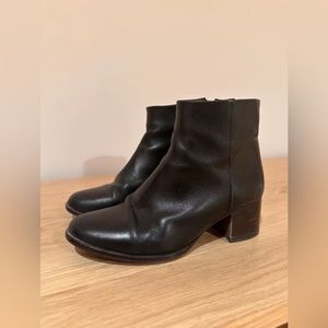 Black leather ankle boots from Massimo Dutti